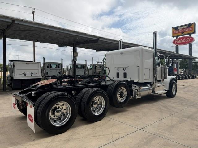 2027 Peterbilt 589-5