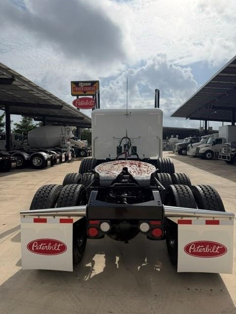 2027 Peterbilt 589-5
