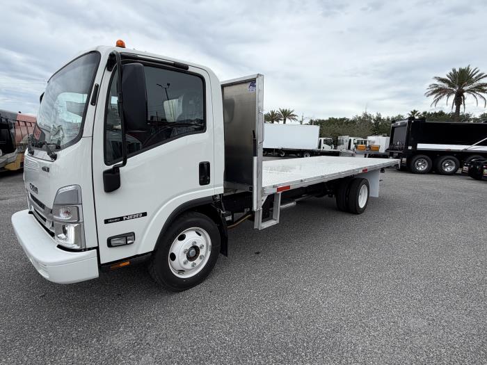 2025 Isuzu NRR in Orlando, FL — photo 2
