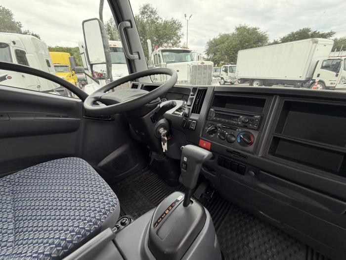2025 Isuzu NRR-18