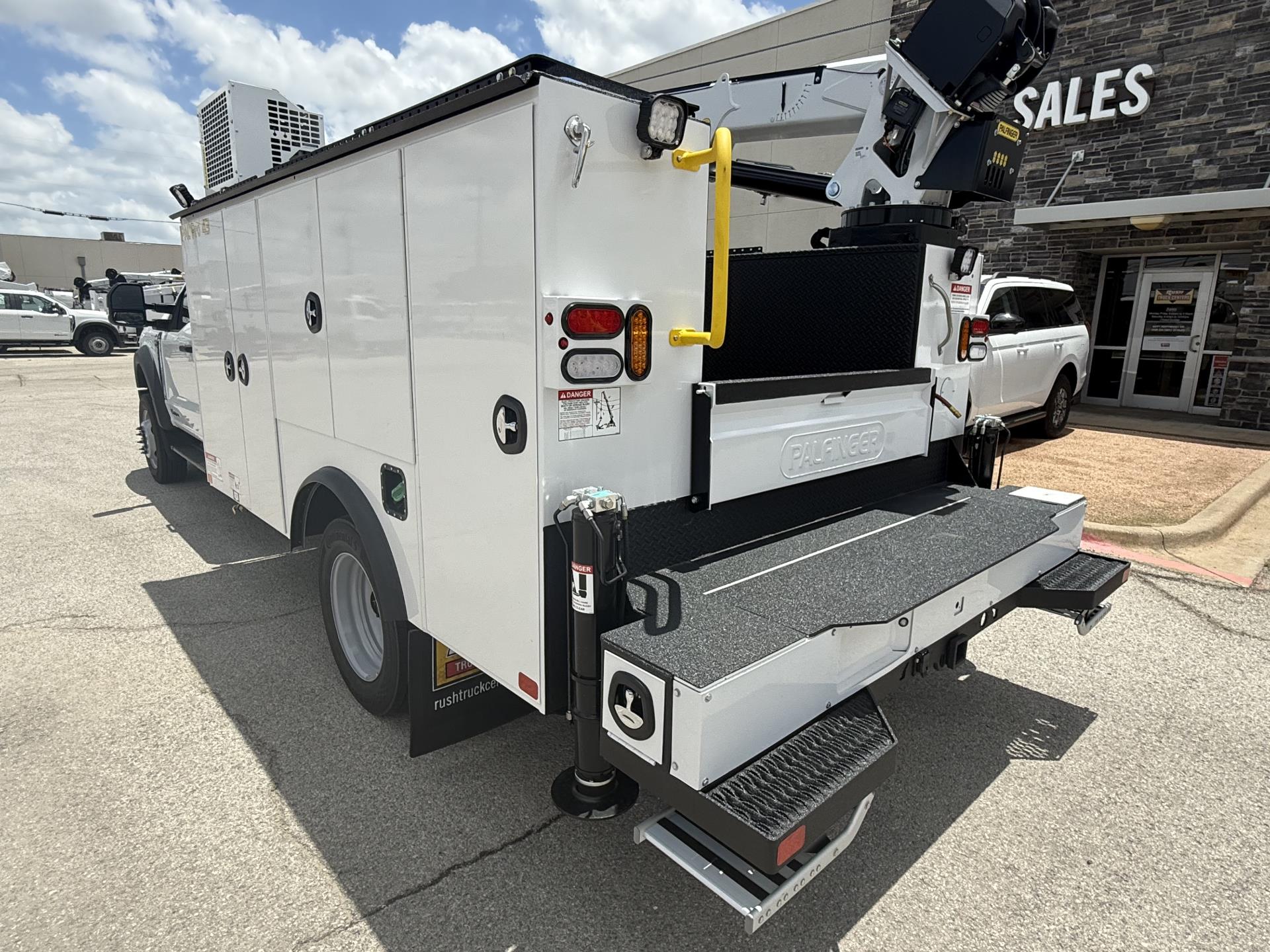 New 2026 Ford F-550 - photo 5