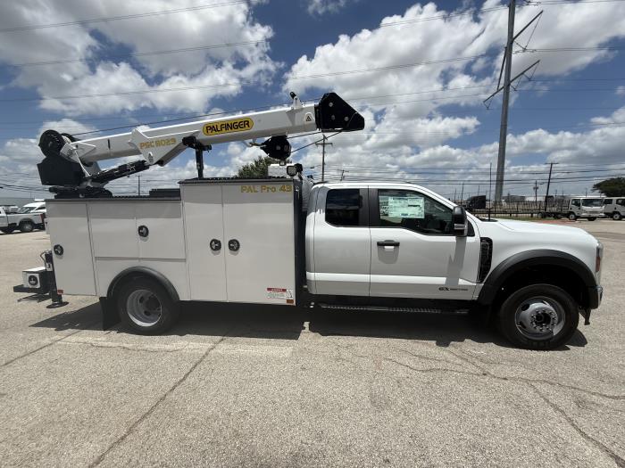 2026 Ford F-550-5