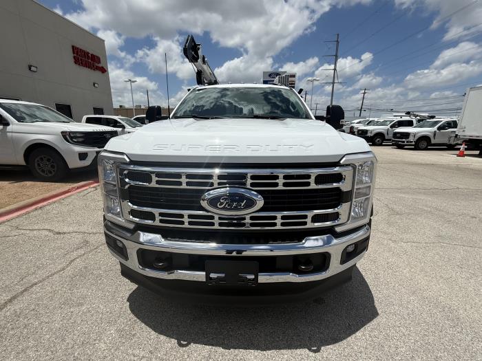 2026 Ford F-550-7