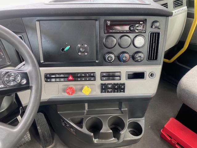 2021 Freightliner Cascadia-19