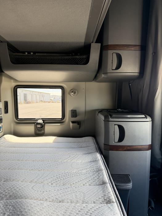 2024 International LT625-16