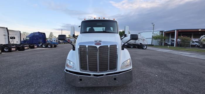 2020 Peterbilt 579-7