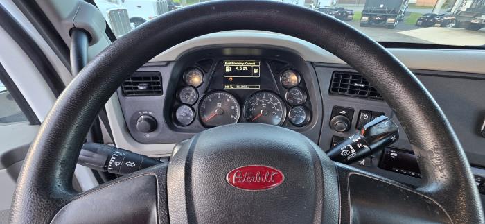 2020 Peterbilt 579-12