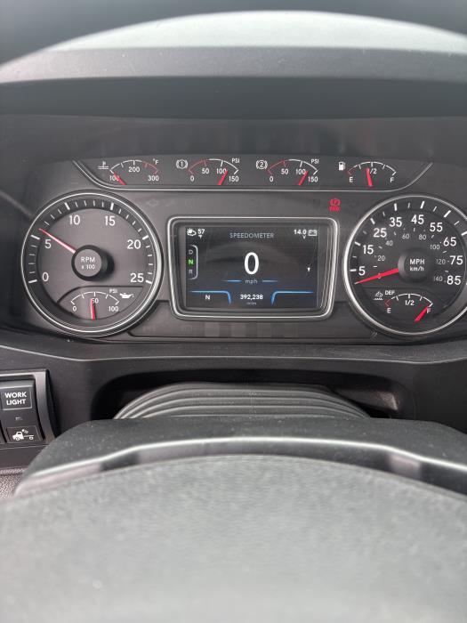 2022 International LT625-3
