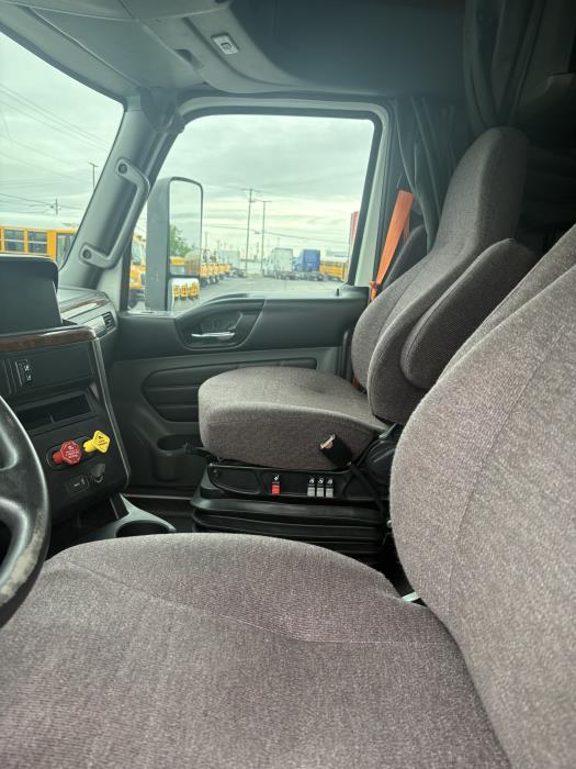 2022 International LT625-5