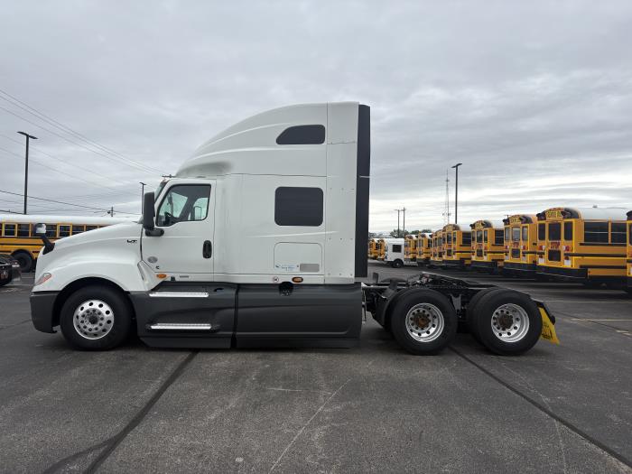 2022 International LT625-6