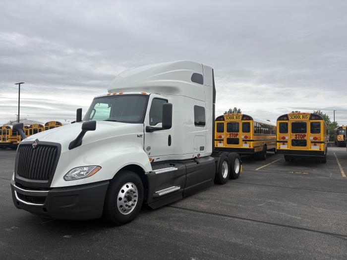 2022 International LT625-7