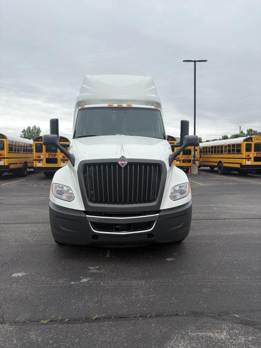 2022 International LT625-0