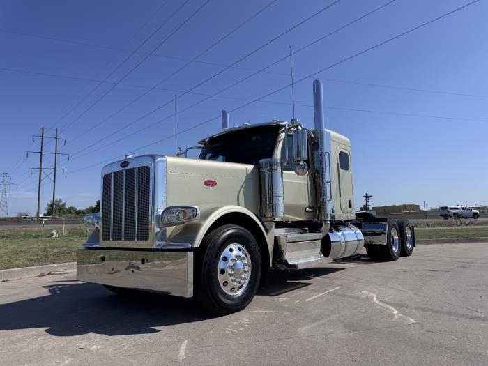 2027 Peterbilt 589-1