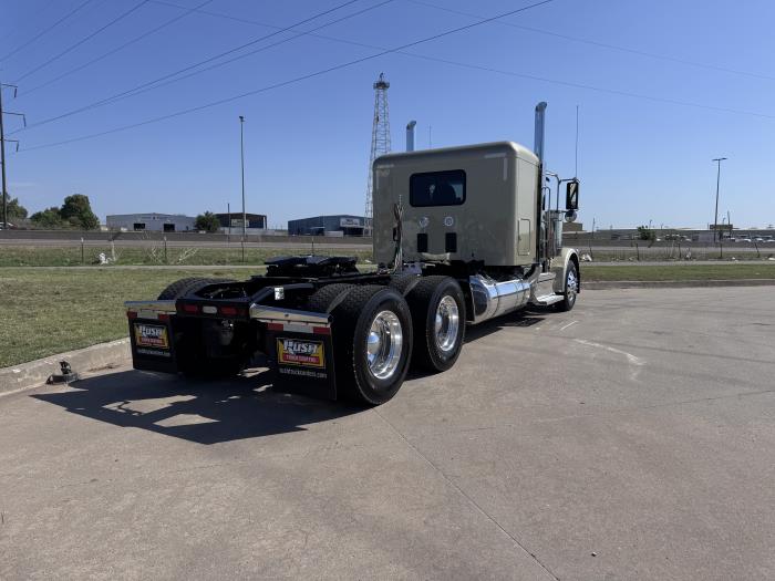 2027 Peterbilt 589-6