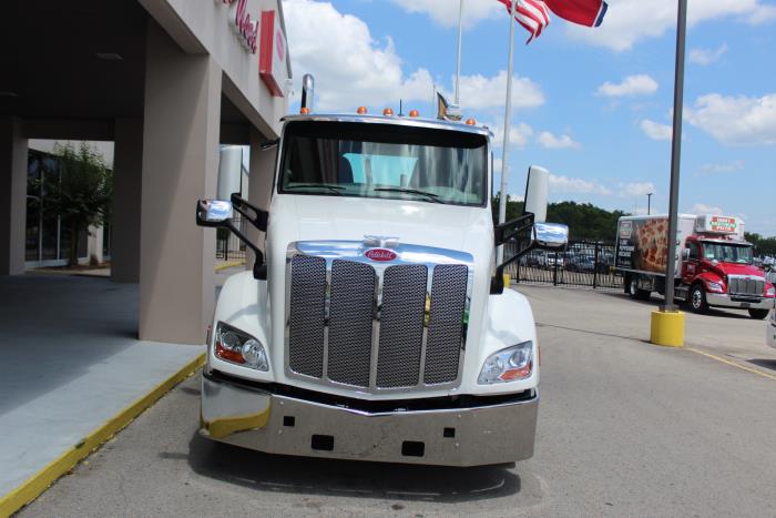 2019 Peterbilt 579-1