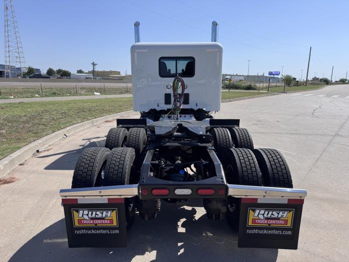 2027 Peterbilt 589-8