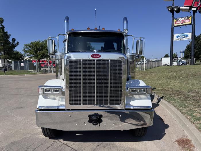 2027 Peterbilt 589-7