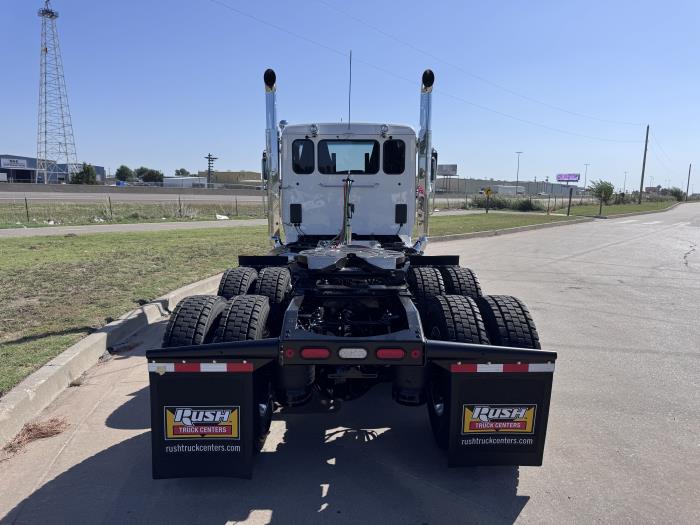 2027 Peterbilt 589-8