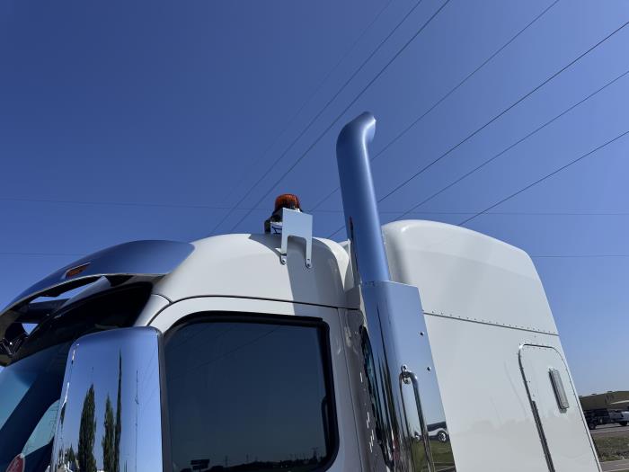 2027 Peterbilt 567-10