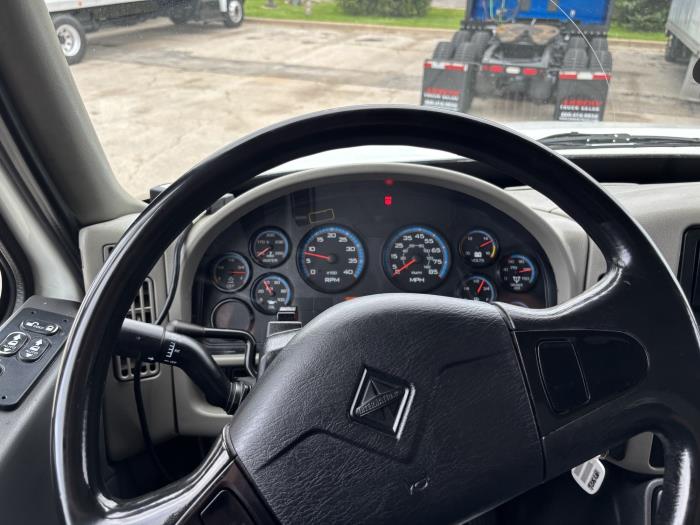 2017 International 4300-8