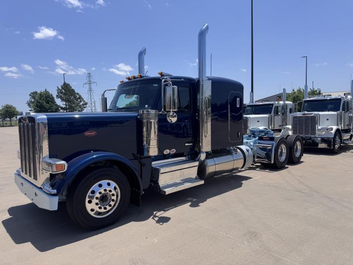 2027 Peterbilt 589-1