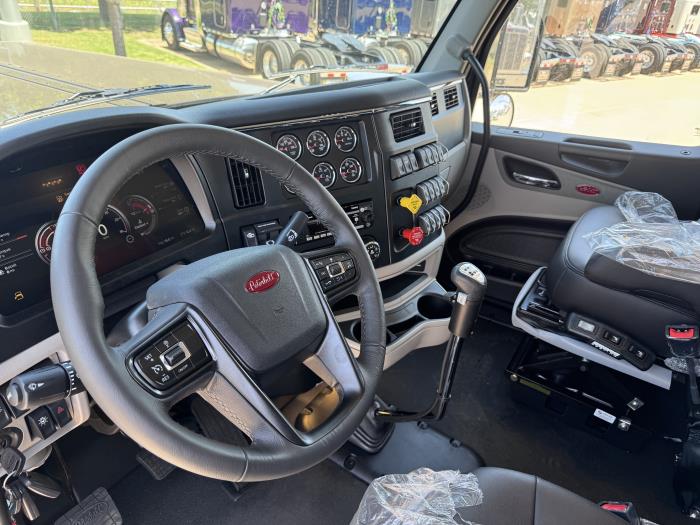 2027 Peterbilt 589-5