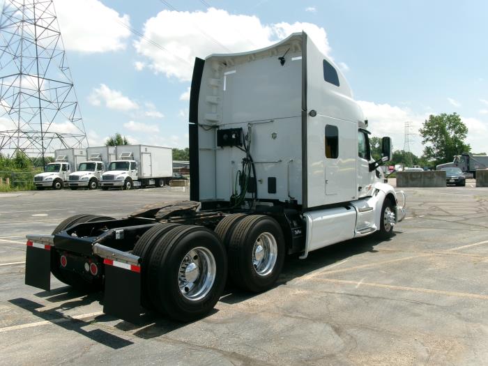 2020 Peterbilt 579-6