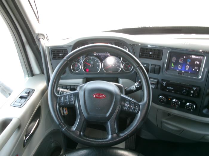 2020 Peterbilt 579-12