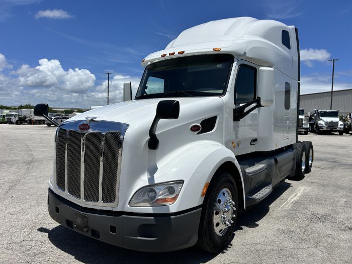 2021 Peterbilt 579-1