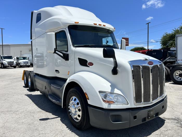 2021 Peterbilt 579-2