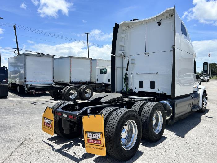 2021 Peterbilt 579-4