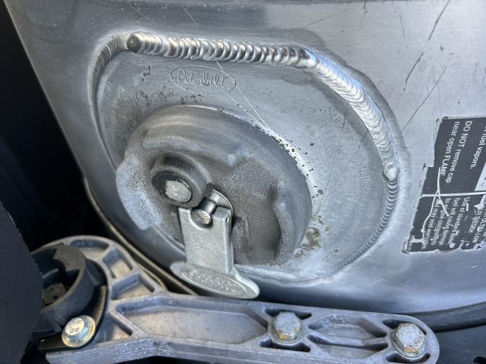 2021 Peterbilt 579-11