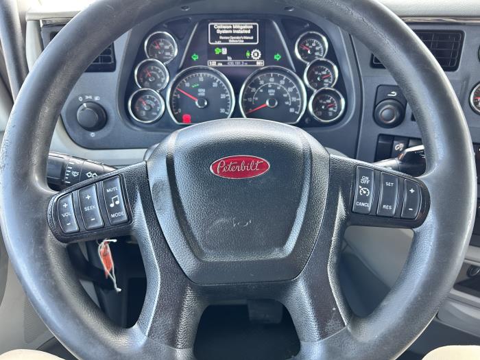 2021 Peterbilt 579-21
