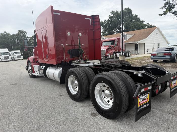 2023 Peterbilt 579-5
