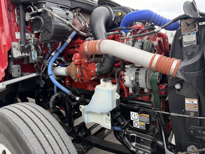 2023 Peterbilt 579-9