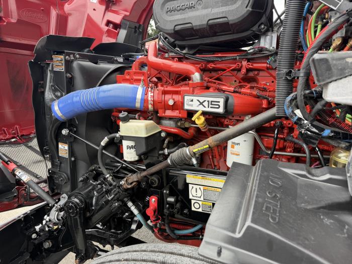 2023 Peterbilt 579-12