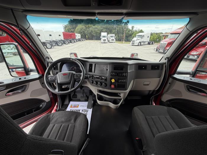 2023 Peterbilt 579-16