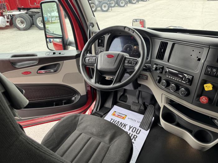 2023 Peterbilt 579-17