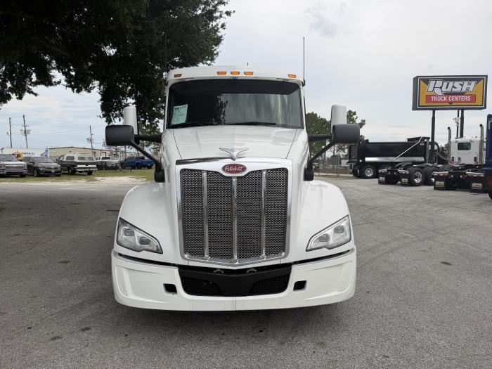 2022 Peterbilt 579-2