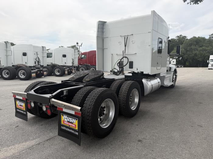 2022 Peterbilt 579-7