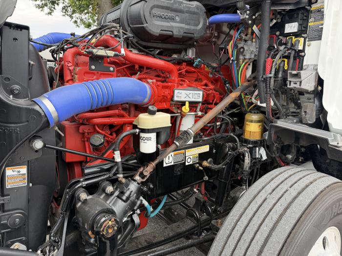 2022 Peterbilt 579-11