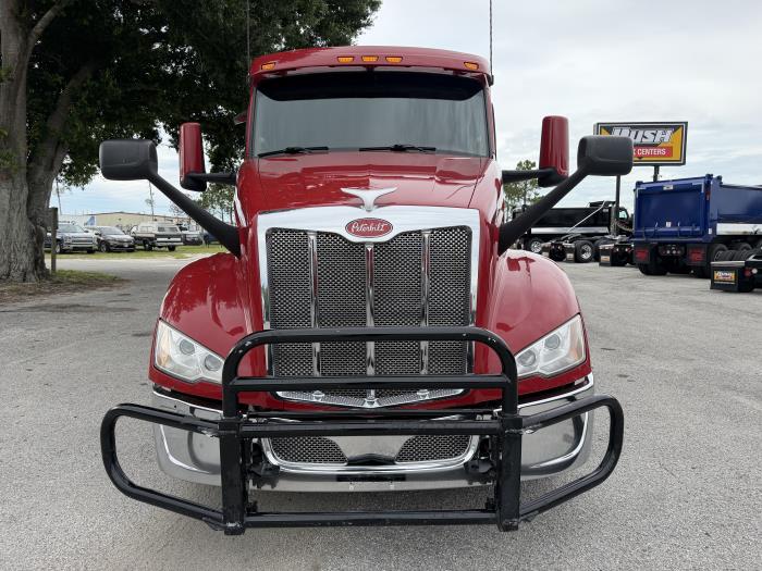 2023 Peterbilt 579-2