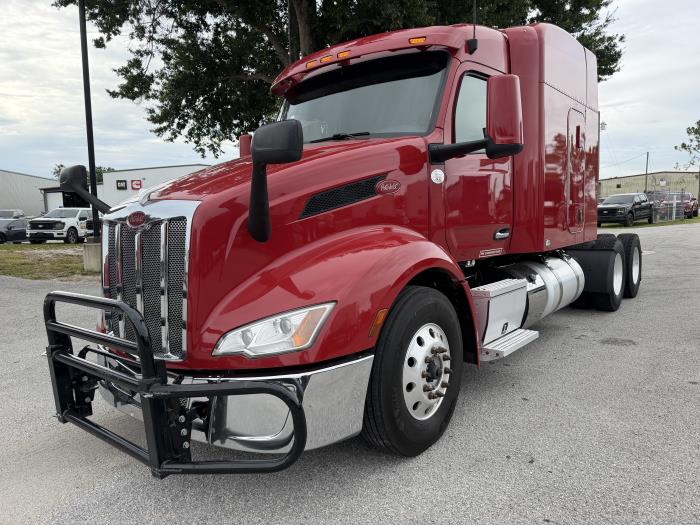 2023 Peterbilt 579-0