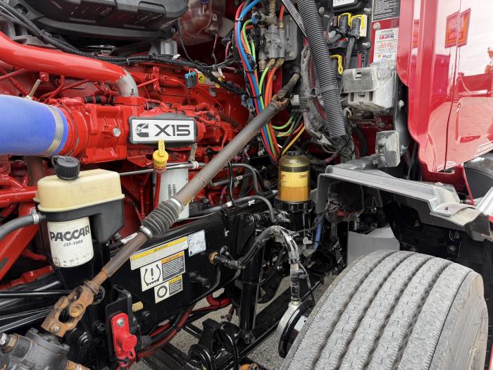 2023 Peterbilt 579-10