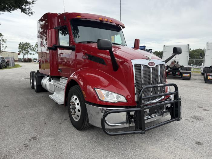 2022 Peterbilt 579-1