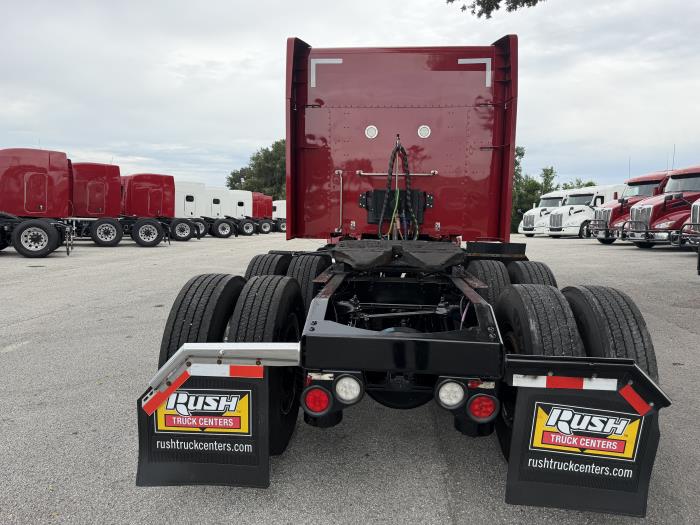 2022 Peterbilt 579-6