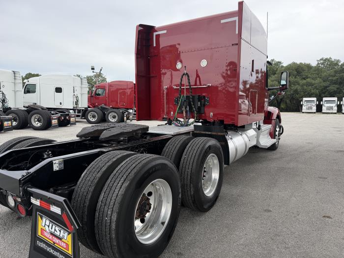 2022 Peterbilt 579-7