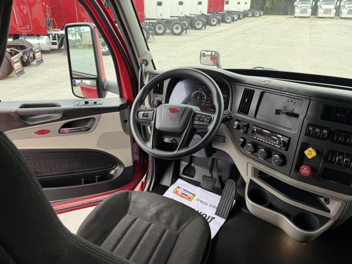 2022 Peterbilt 579-13