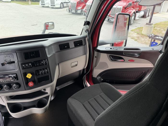 2022 Peterbilt 579-14