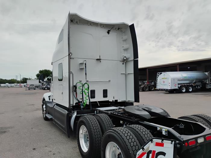 2022 Peterbilt 579-4